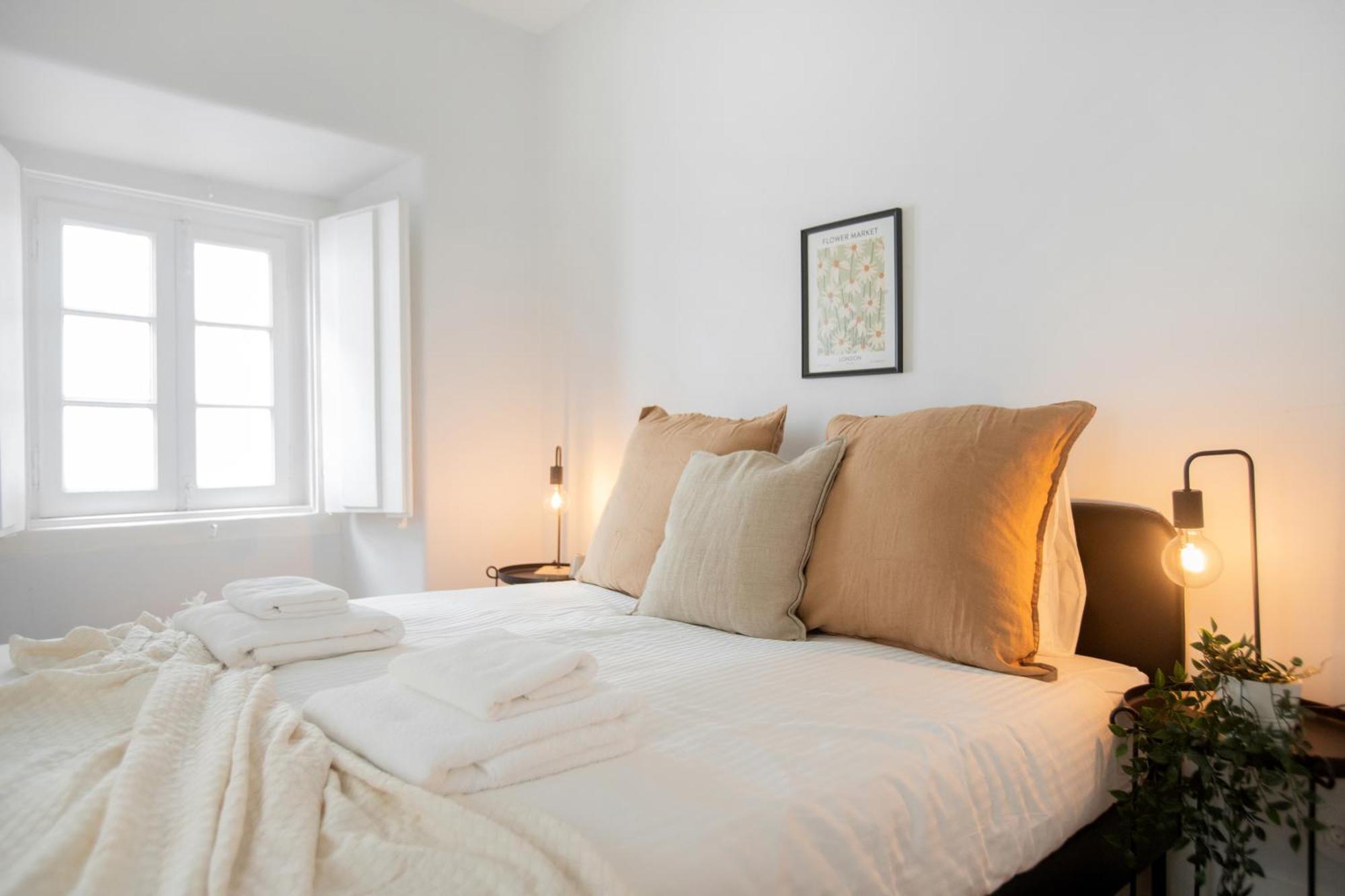 Charming 3-bedroom Retreat In The Heart Of Apartamento Lisboa